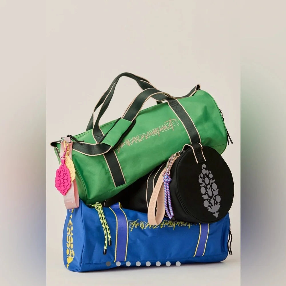 NWT FREE PEOPLE MOVEMENT Good Sport Duffle Bag | Black MSRP $78 - Picture 7 of 15